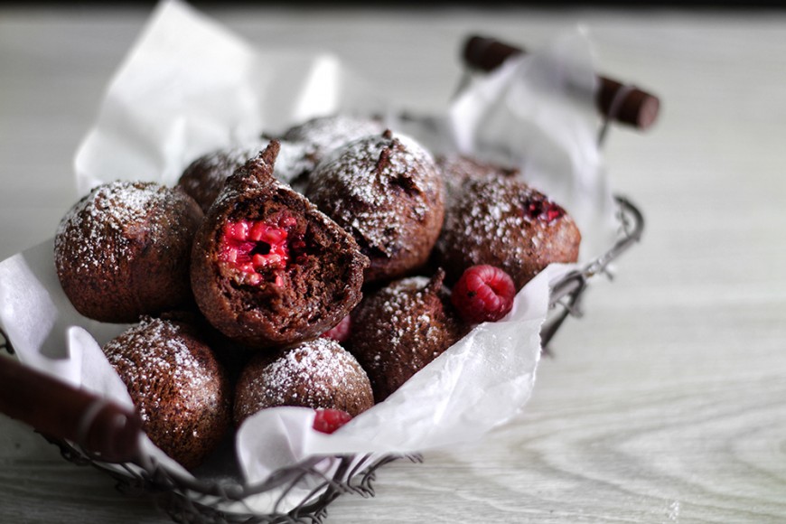 Lady and Pups teardrop, tarthearted coco donut