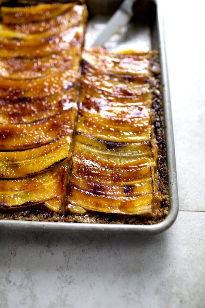 Lady and Pups RECONSTRUCTED BANANA AND PEANUT BUTTER MASCARPONE PIE