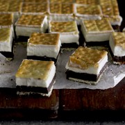 like-crack-er ice cream brownie sandwich