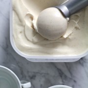 MOSCATO AND SPICES POACHED PEAR GELATO