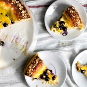 gateau a la sour cream + blueberry custard
