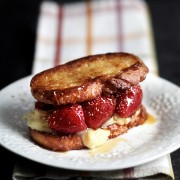 CARAMEL STRAWBERRY, BRIE, BUTTER/SUGAR TOASTS
