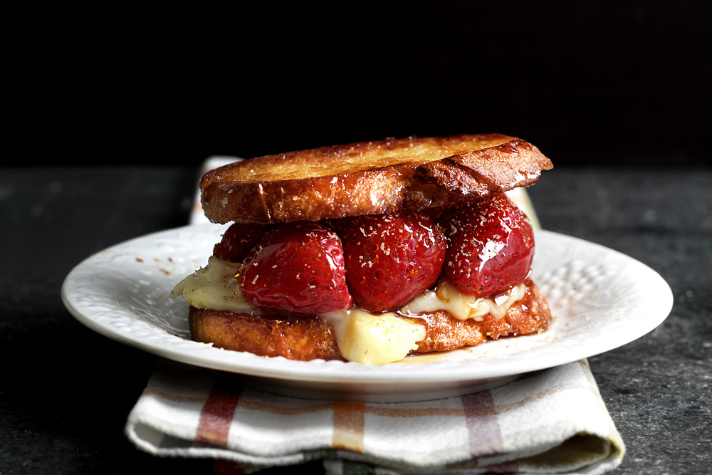 strawberry-brie-grilled-cheese22