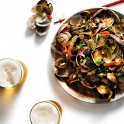 TAIWAN BEER-HOUSE WOKED CLAMS