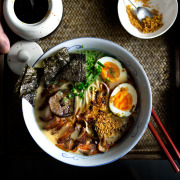 THE VAMPIRE SLAYER RAMEN-EXPRESS