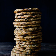 THIN AND CHEWY DATES AND RUM COOKIES