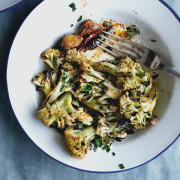 CHARRED CAULIFLOWER W/ GARLICS, TABASCO VINEGAR